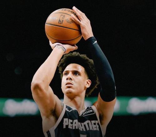 活塞险败黄,米勒,分独木难支,云顶娱乐,云顶娱乐官方网站,云顶娱乐平台